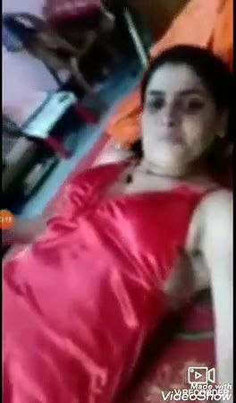 Sexy Indian mature wife goes nude for her secret lover