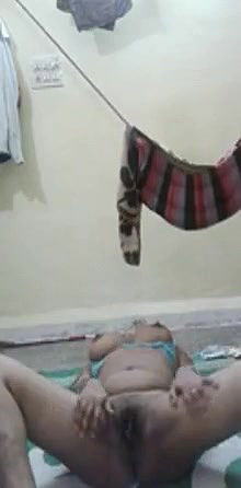 Big boobs Bhabhi fingering her pussy