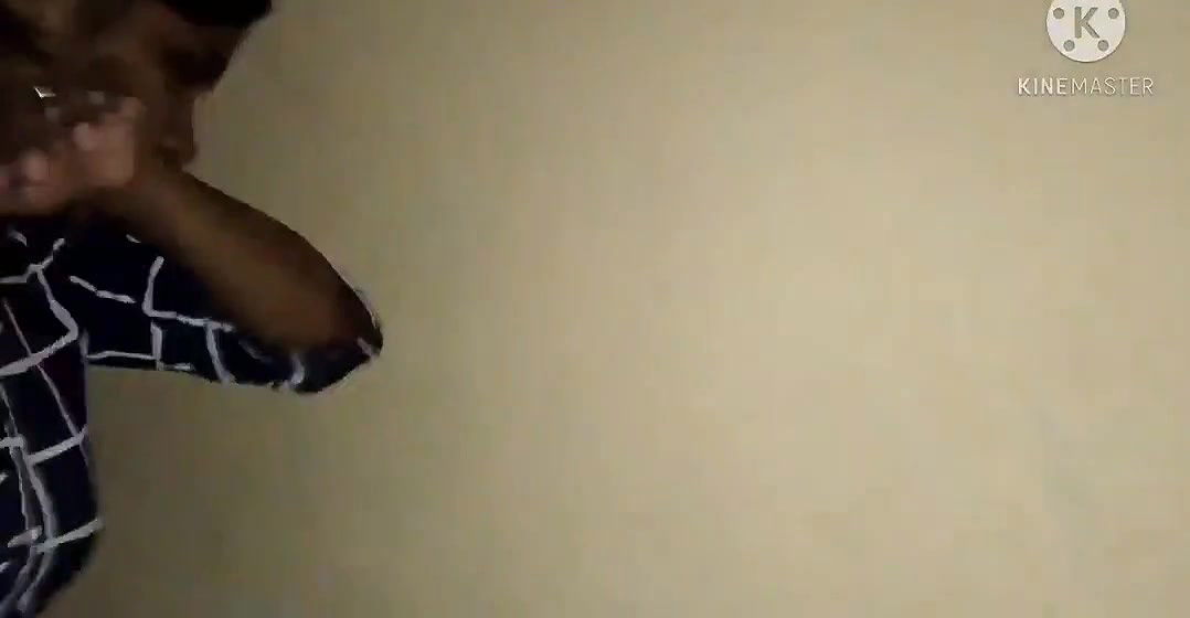 Married housemaid sucking dick of her house owner