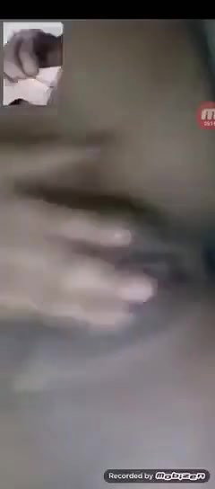 Beautiful Gf Showing Fingering