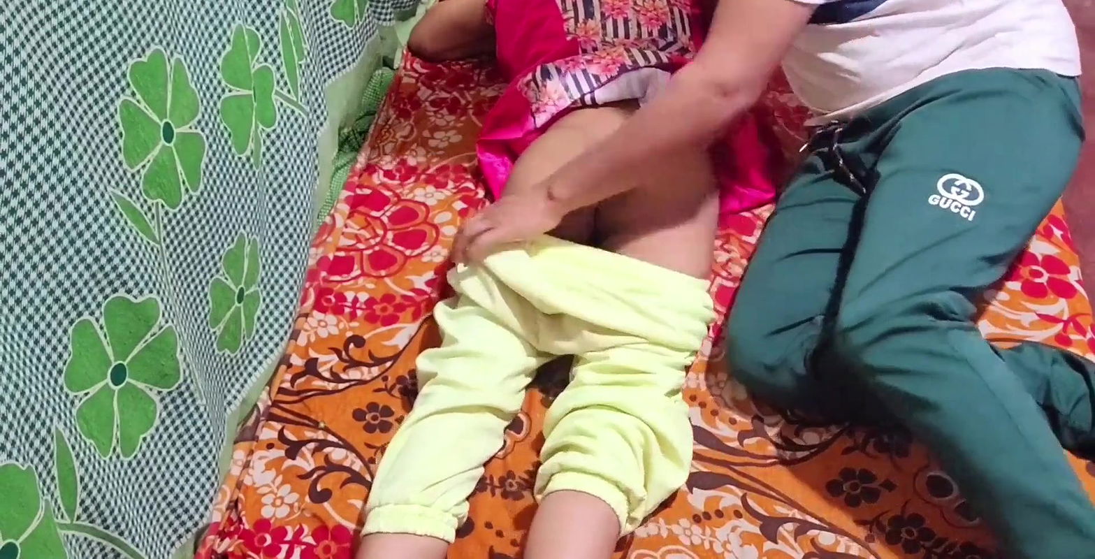 Desi girl did dirty work with her uncle and spilled uncle’s water on her pussy