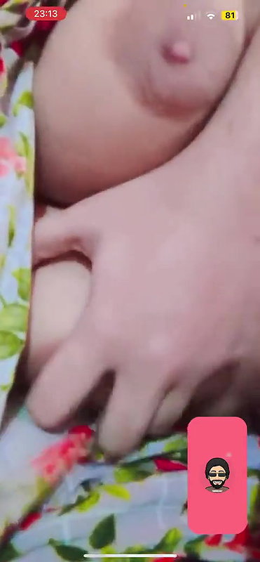 gf ne vc mein chcuhe dikhayi