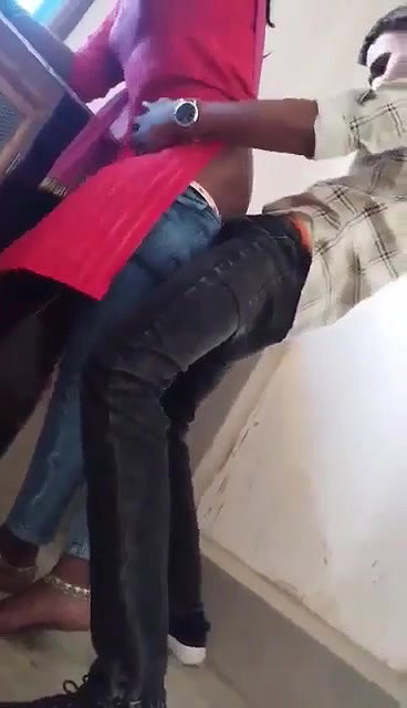 kinnar ko khade khade choda