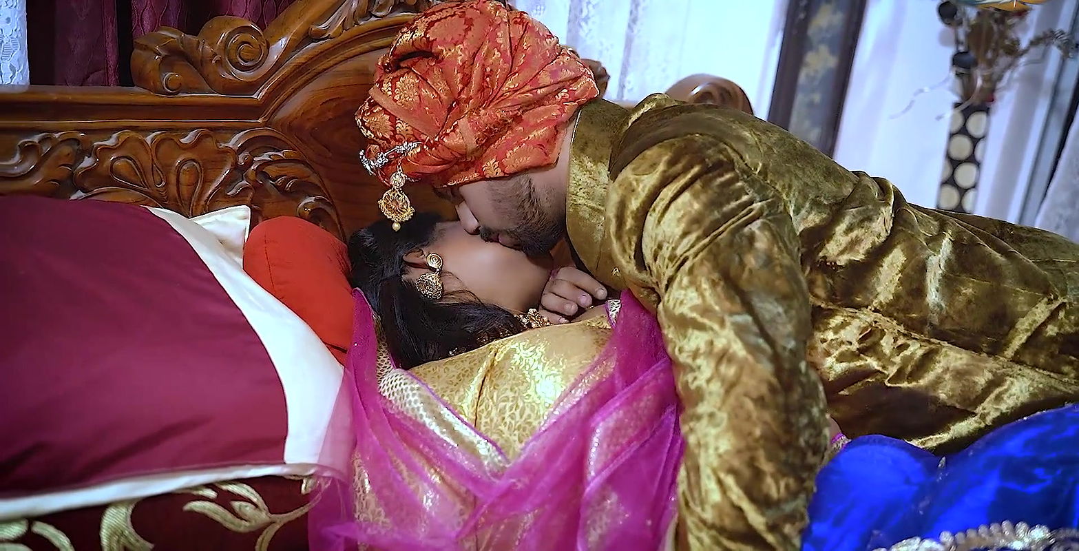 JAMIDARBABU ROMANTIC SOFTCORE SEX WITH HER BEAUTIFUL WIFE ( HINDI AUDIO ).  GoddesMahi  .1