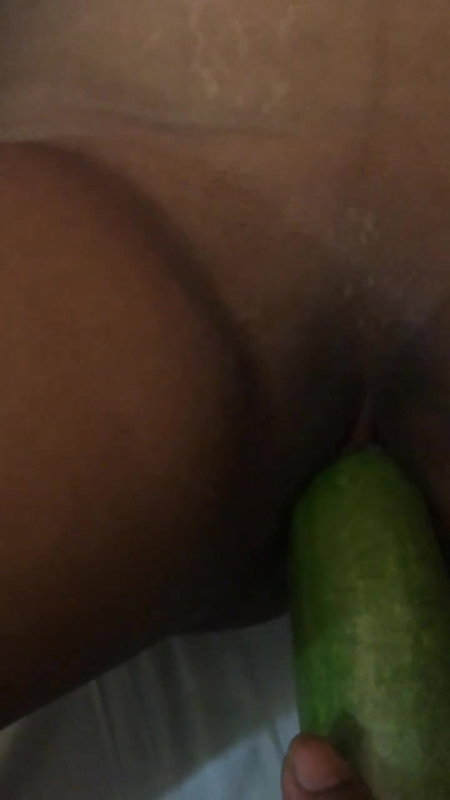 khira mein condom laagke chut mein ghusayi