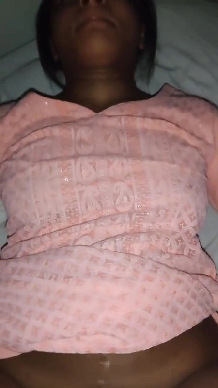 Dehati Ladki Ko Sut Pahana Kar Uski Rasili Chut Mari