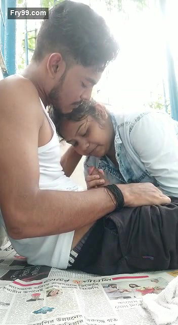 Desi  Chubby sucker