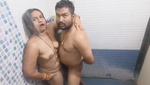 Desi Bhabhi Aur Dewar Ka Real Sex Video Bhabhi Ne Dewar Ke Lund Ka Raas Chussa