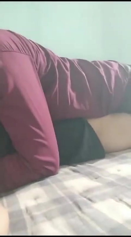 Desi Girlfriend Ki Bur Ki Chudai With Hindi Audio