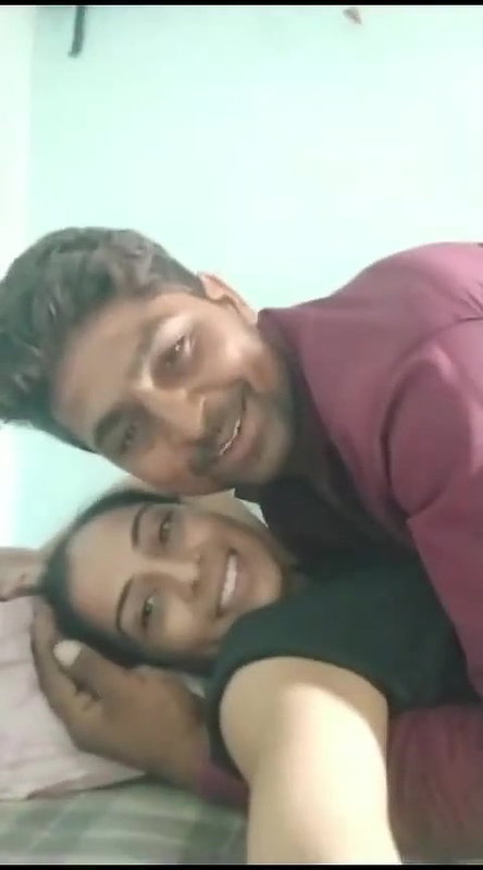 Desi Girlfriend Ki Bur Ki Chudai With Hindi Audio