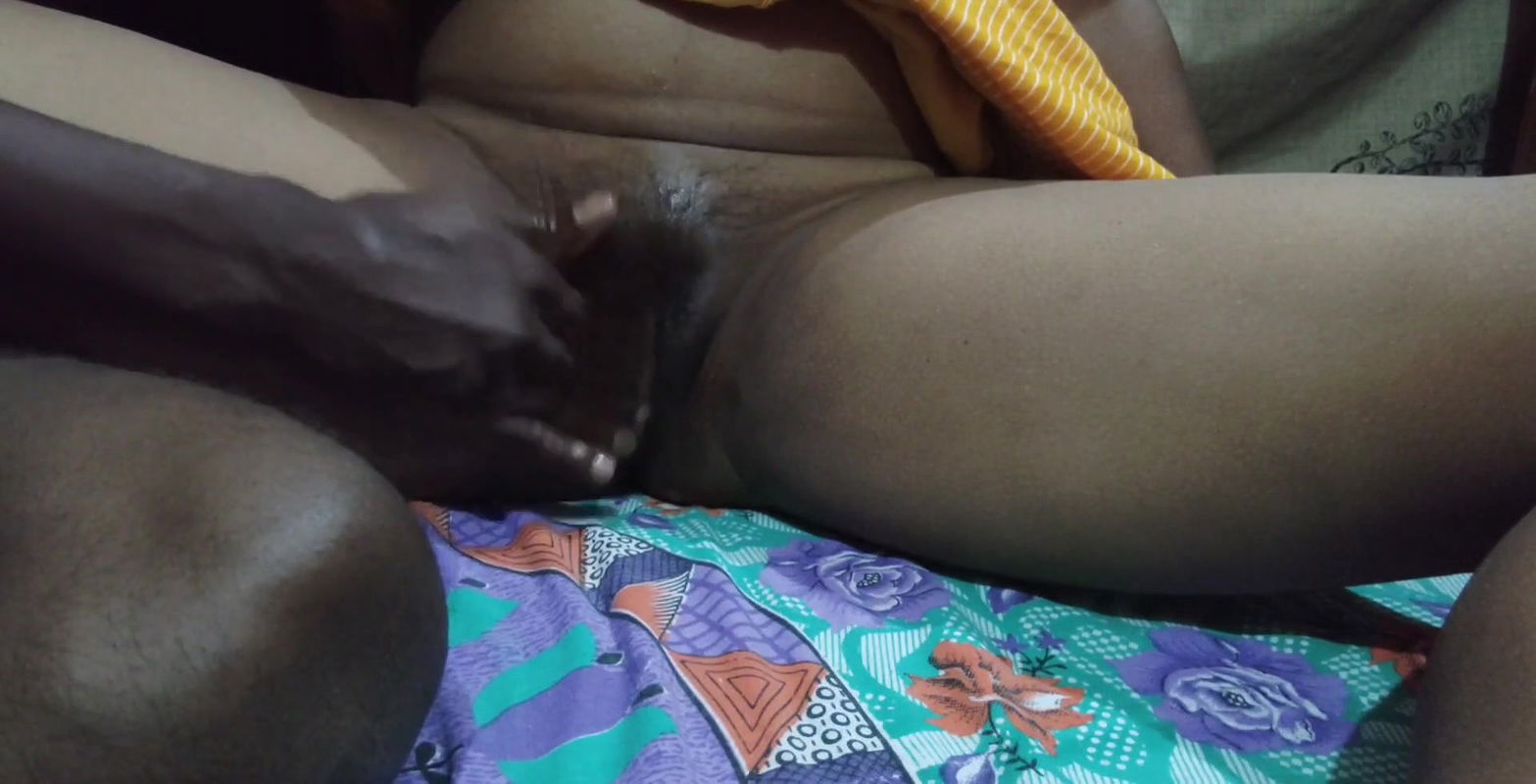 Fingering vagina streching helping handjob desi wife vagina streching Husband