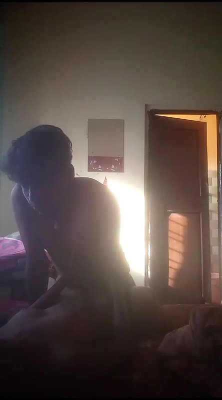 Dehati Bhabhi Ko Rula Rula Kar Pela Hindi Audio