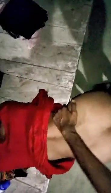 Dehati Bhabhi Ne Nighty Utha Kar Lund Ki Sawari Ki MMS Video