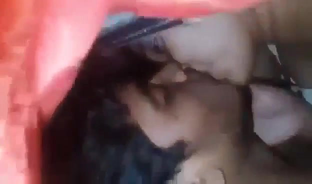 Kambal Ghussa Kar Girlfriend Ki Narm Narm Chuchi Dabai Aur Pela