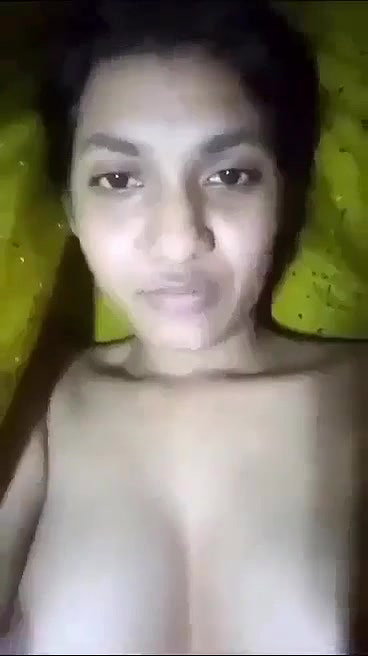 Kapde Ke Andar Chup Kar Ladki Ne Apne Bur Aur Gand Ka Video Bana Kar Viral Kiya