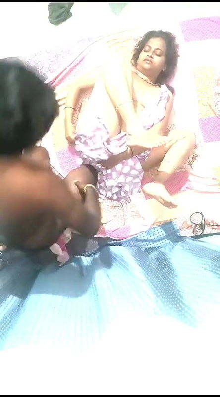 Tamil Aunty Ko Uncle Ne Jordar Chudai Ki