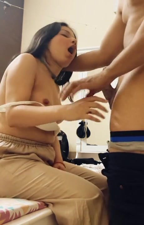 Slut Desi Girl Wants To Get Slapped While She Gives Bj
