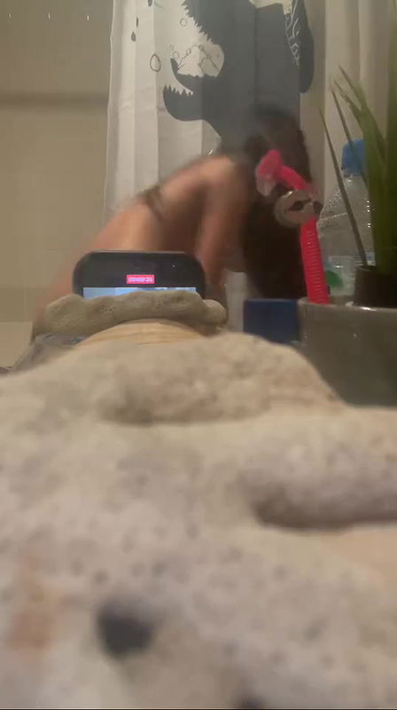 slim girl nude video recording