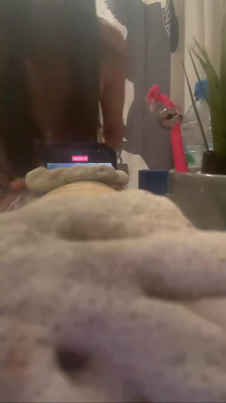 slim girl nude video recording