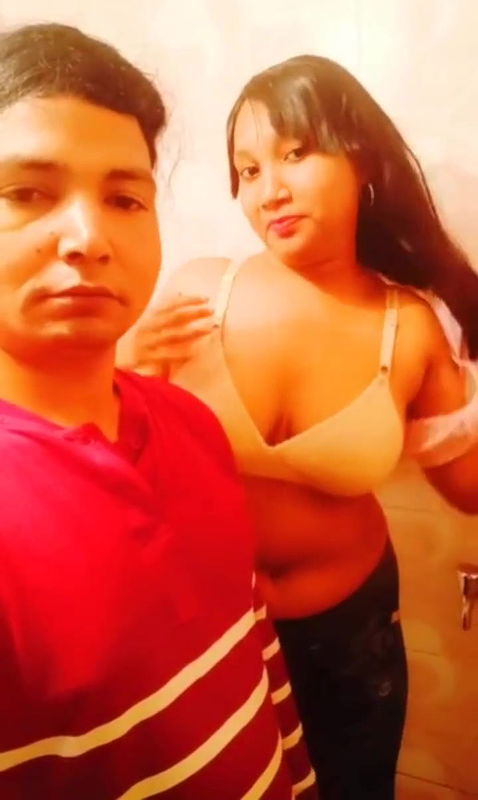 Sexy Bangla girl showing pussy video