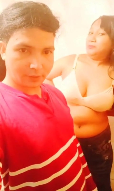 Sexy Bangla girl showing pussy video