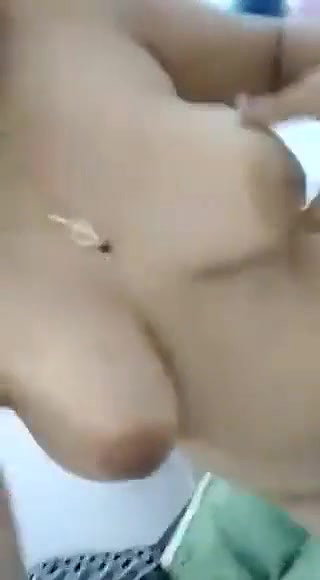 pant kholke nangi video banayi