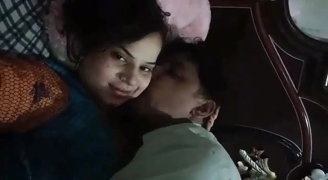 randi bahbhi ke sath kissing