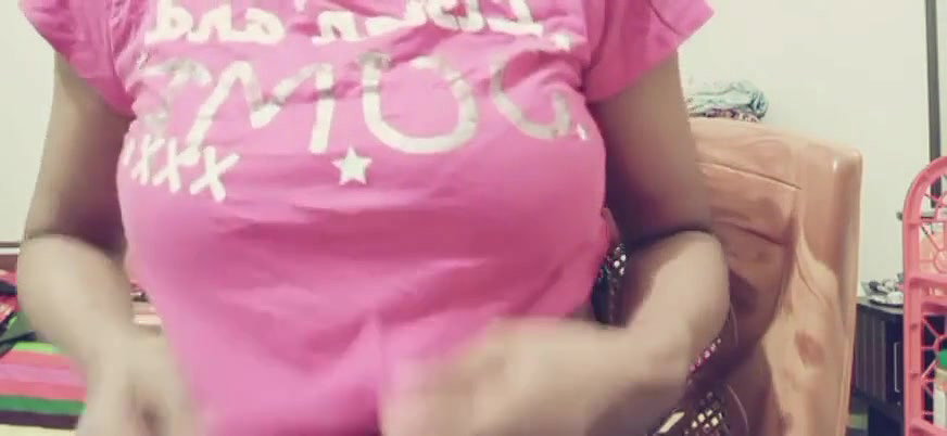 Indian desi classmate huge boobs show