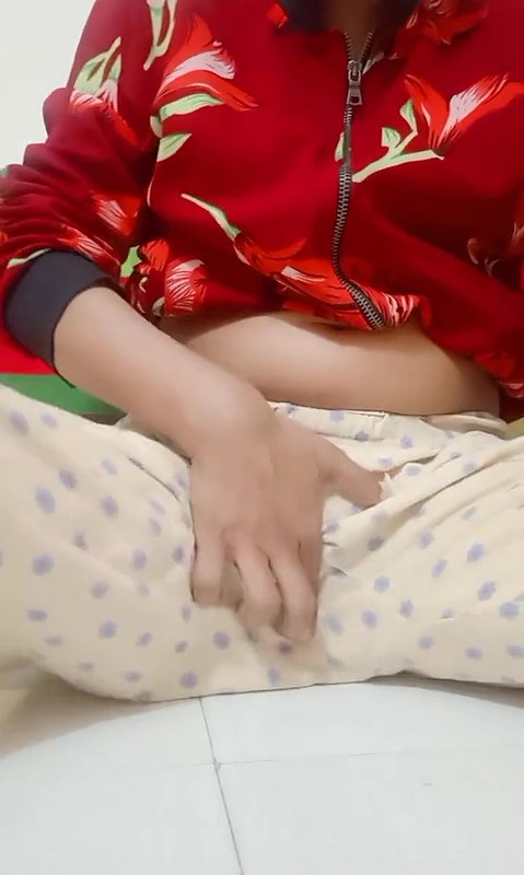 Indian school girl sex scandal mms for boyfriend. Hindi audio