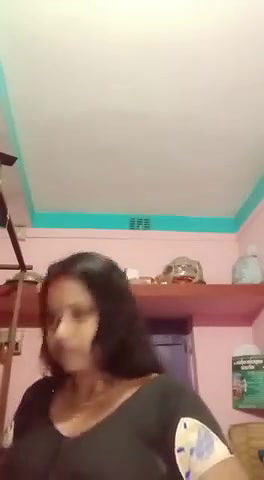 saree kholke nangi video banayi