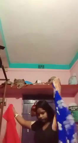 saree kholke nangi video banayi