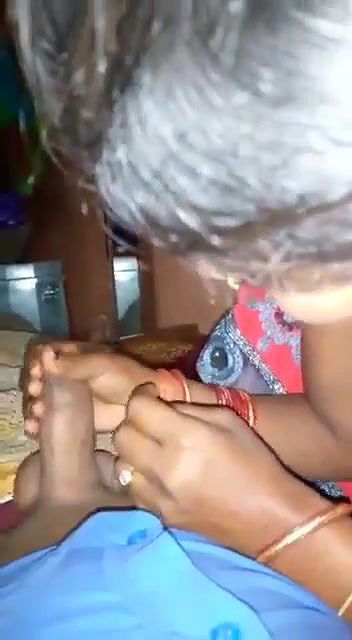 dehati bahbhi ne lund chusi