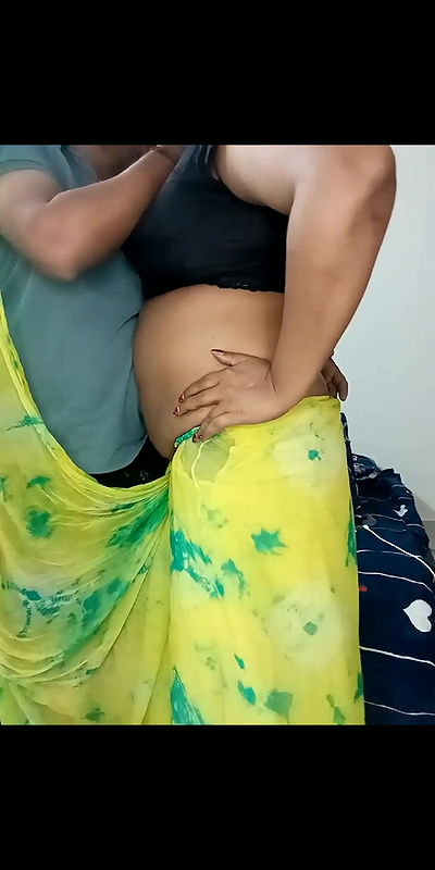 ChandiniTelugu hot saree