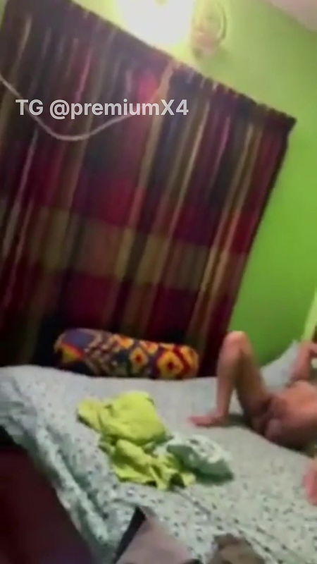 Mote Boobs Wali Girlfriend Ko Zabardasti Pela