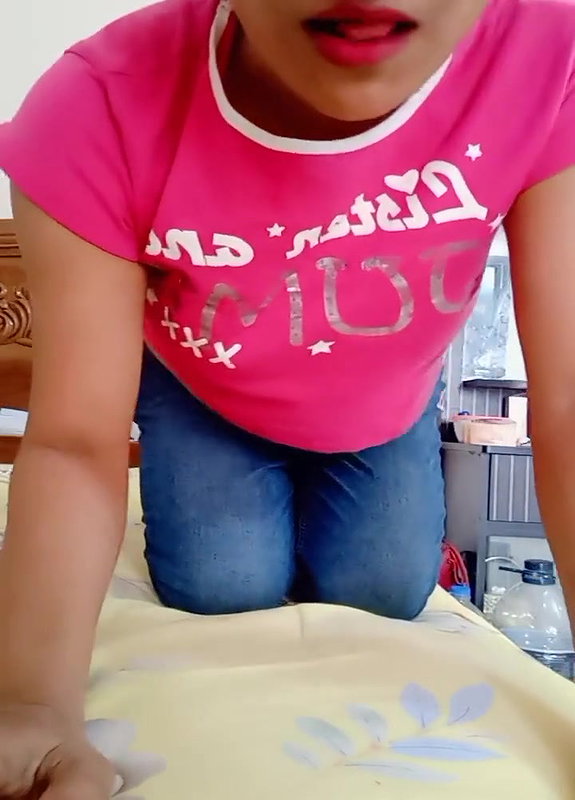 School students masturbate inside the classroom while sexually aroused while watching pornography