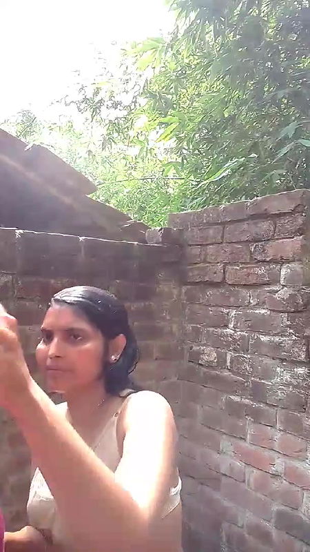 Beautiful Village Bhabi Bathing