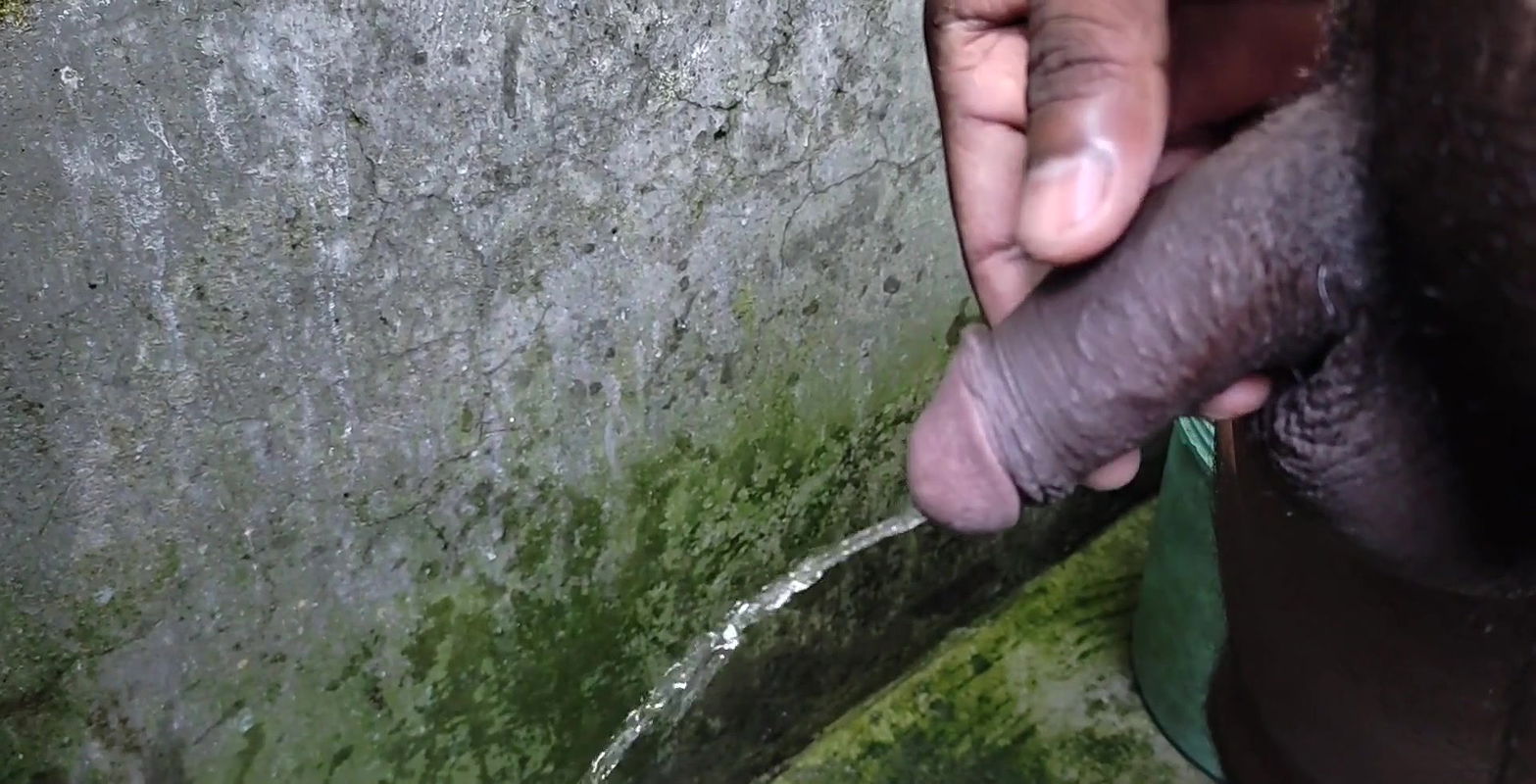 to pee Urine desi cock panis black panis handjob milking urine