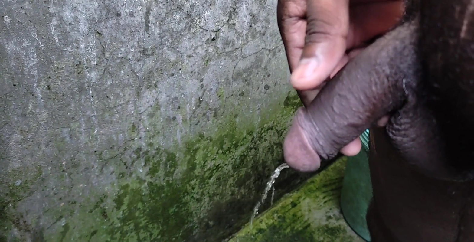 to pee Urine desi cock panis black panis handjob milking urine