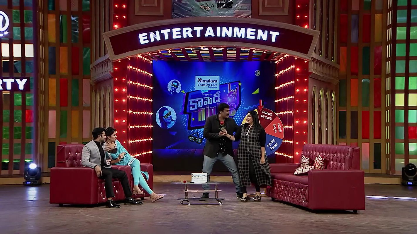 Busty Anchor Srimukhi/Sreemukhi Super Hot Big ASS & Fleshy Thighs in Tight pants