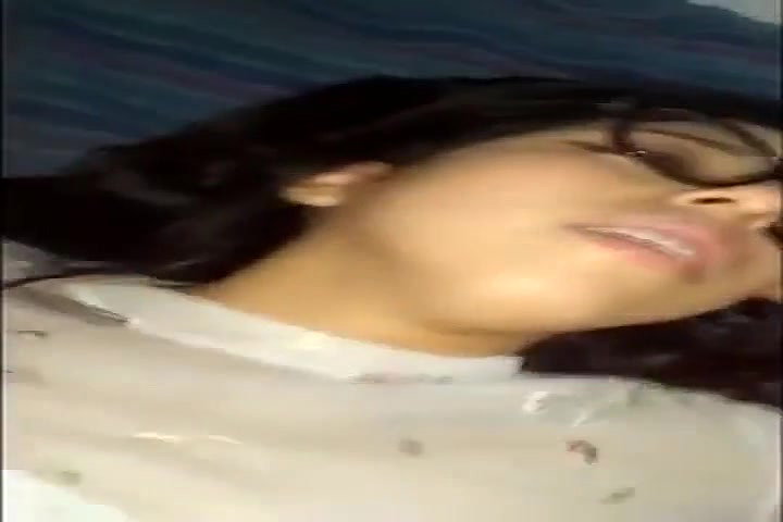 College Ki Girlfriend Ko Night Me Patak Kar Choda