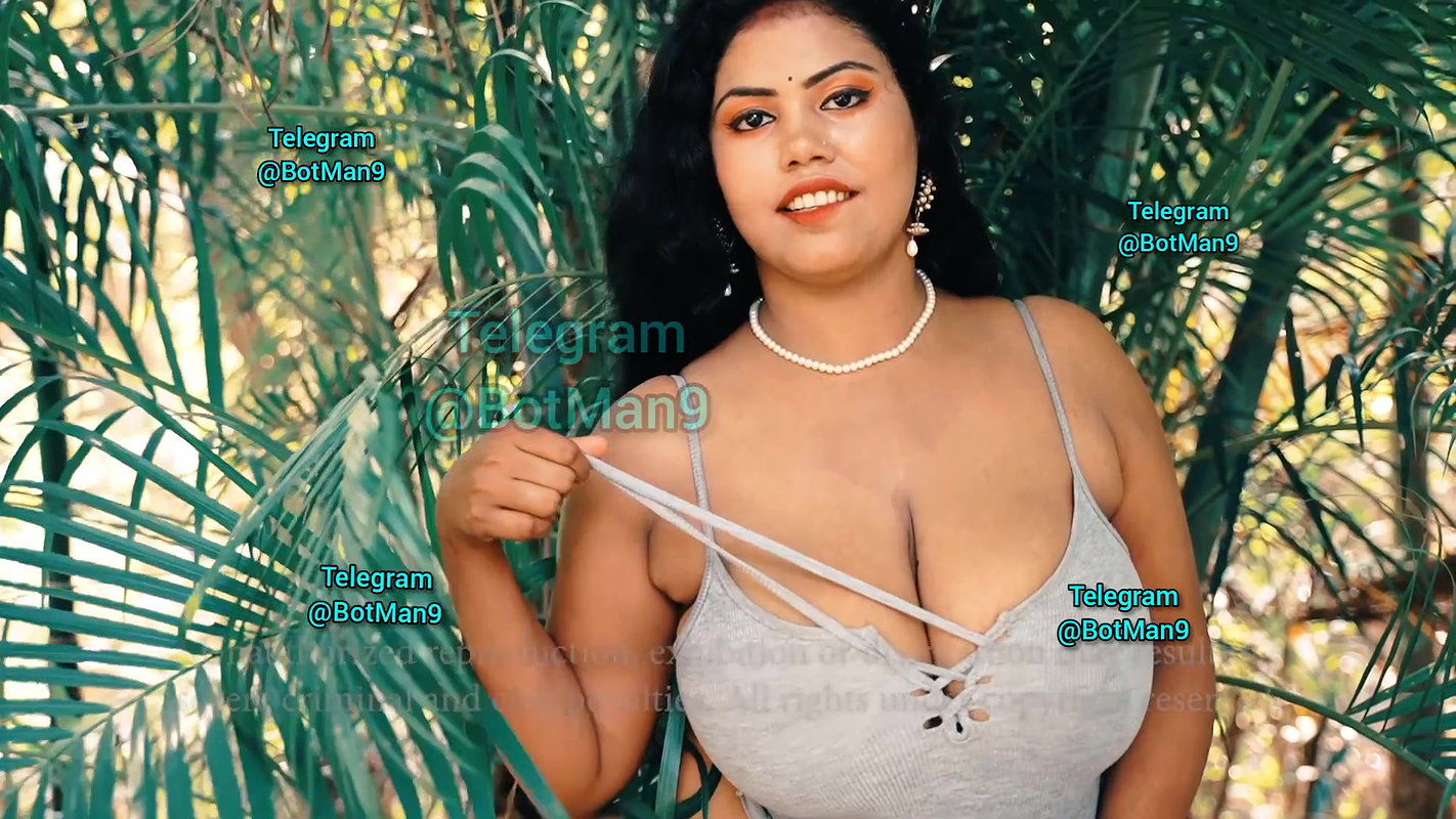 Barsha Pressing Huge Boobs Uncut