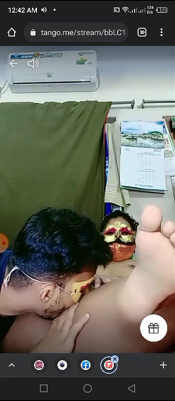 Desi sexy bhabi full nude tango show