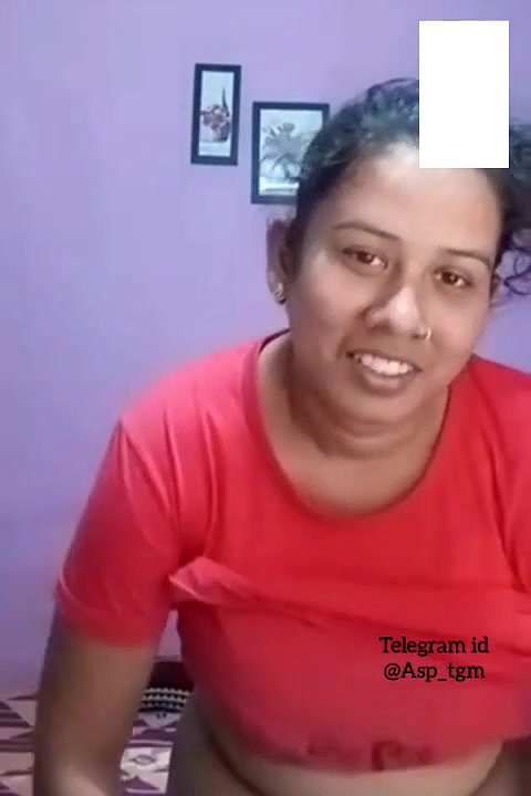Bangladeshi Girl Showing to Lover on VC viral video Leaked