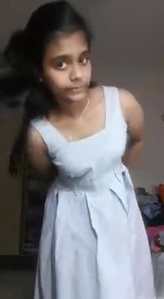dress kholke boob dikhayi