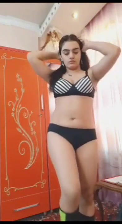 desi girl nude show