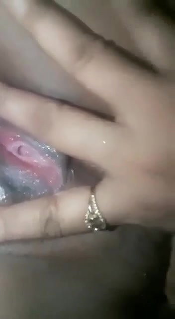Beautiful Bangla Village Girl Showing