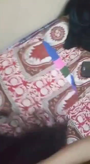 shy gf ke muh ke upar mal girayi