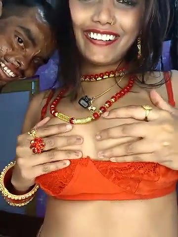 Sexy GF giving Blowjob