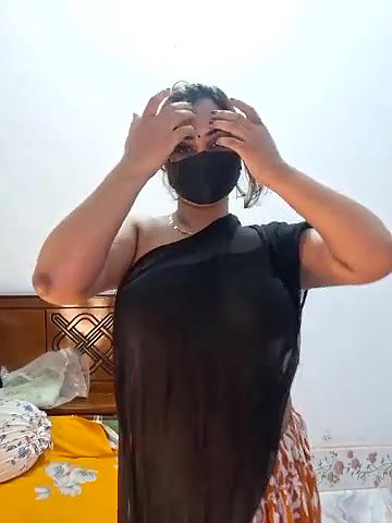 Sexy Girl Teasing with Boobs show