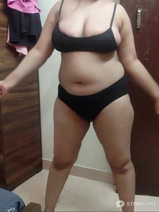 Stripchat angel monika